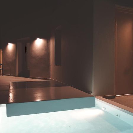 Black Diamond Suites (Adults Only) Akrotírion Kültér fotó