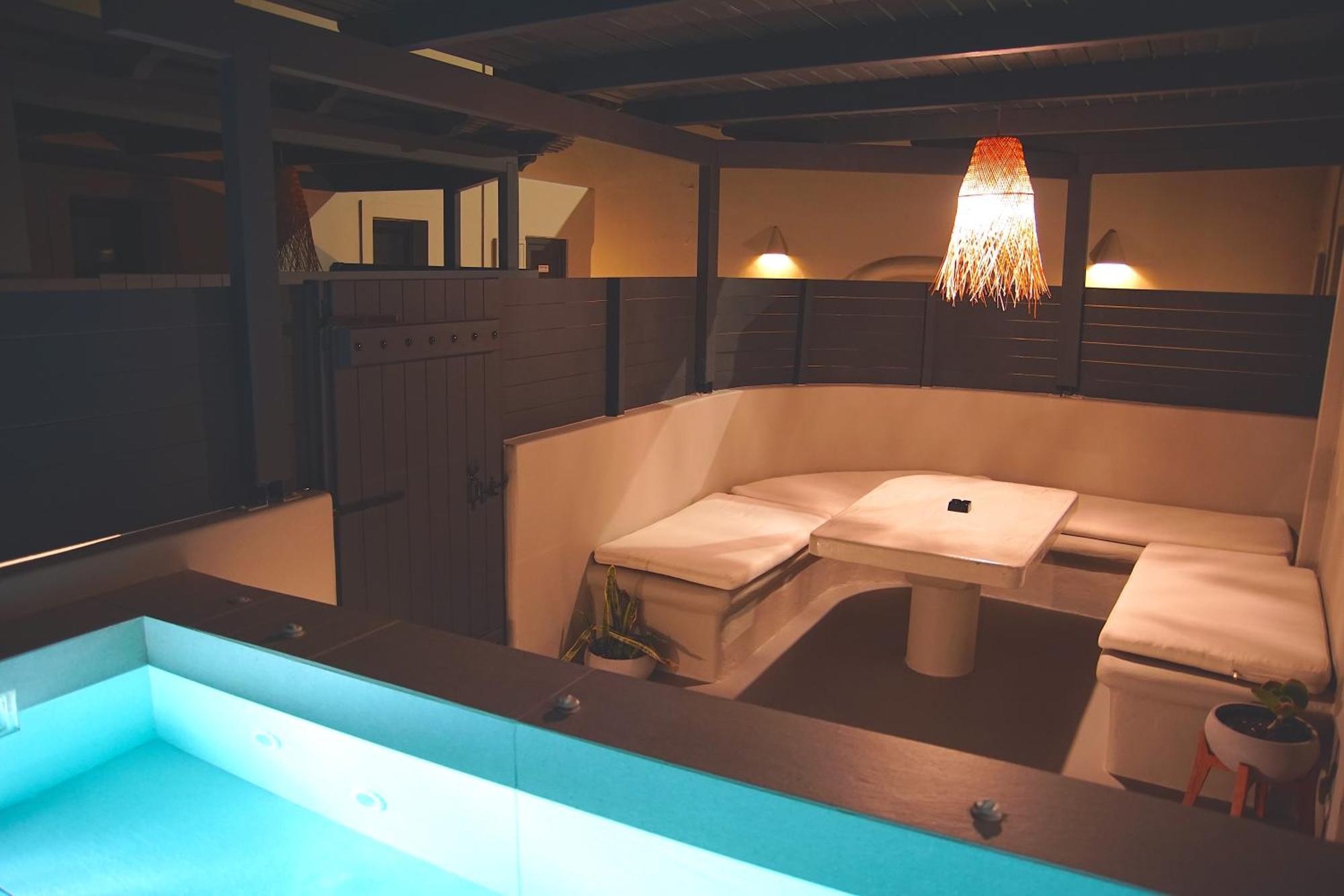 Black Diamond Suites (Adults Only) Akrotírion Kültér fotó